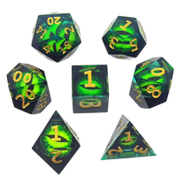 Ensemble de dés en résine écologique œil de dragon personnalisé, 7 pièces, dés polyédriques faits à la main avec un roulement fluide pour les jeux de rôle sur table DND