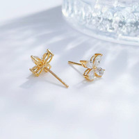 Boucles d'oreilles clous pour femme en or jaune 18 carats avec diamant de laboratoire taille poire, certifié IGI, pierres latérales 0,707 ct