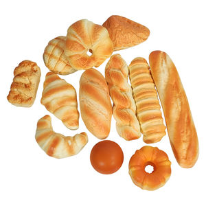 Mini Squishies de <span class=keywords><strong>Pan</strong></span>, Juguetes Blandos Aromáticos de Levantamiento Lento para Aliviar el Estrés, Juguetes de Comida para Niños, Juguetes Sensoriales Antiestrés - Product Image 1