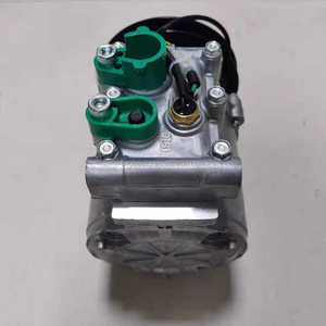 Compresseur Assy FV515 8DC9 AKC200A275A pour systèmes de moteur automobile de camions-citernes Mitsubishi - Product Image 2
