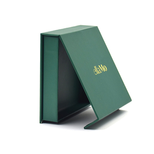 Custom Luxurious Green Decoration Magnetic Book Style Magnetic Box Packaging Book Shape Gift Packaging Box