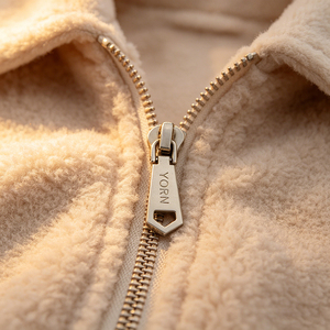 Tête de fermeture éclair en métal finition mate, tirette légère en alliage, accessoire de mode pour manteaux décontractés, jeans et vêtements de tous les jours - Product Image 3