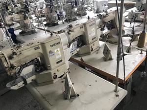 <span class=keywords><strong>Brother</strong></span> 430D <span class=keywords><strong>Machine</strong></span> à coudre industrielle à point noué à entraînement direct informatisée pour jeans de sous-vêtements en tissu épais - Product Image 6