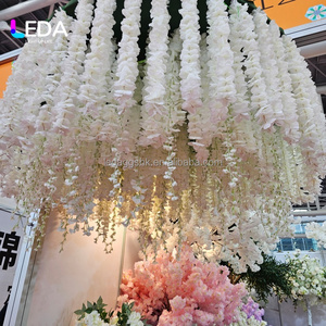 Lustre rond en glycine artificielle LEDA personnalisé, fleurs en soie suspendues pour la décoration de plafond de mariage, banquet, salle d'événements - Product Image 3