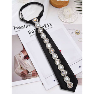 Corbata Ajustable de Perlas y Diamantes de Imitación para Mujer, Elegante Lazo de Poliéster con Patrón Geométrico para Fiestas - Product Image 1