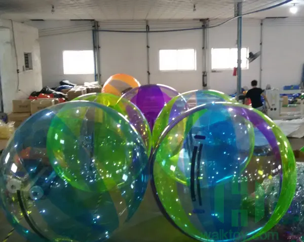 Mainan Pvc Menarik Bola Air Lekat Kolam Air untuk Vas, Bola Tiup Di Atas Air