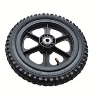 Moderne Nouveau Style Petites Roues avec des Pneus À Crampons 12x2.125 pour vélo enfant