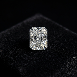 IKYRAA JEWELS ผู้ผลิตโดยตรง เพชรปลูกในห้องปฏิบัติการ CVD HPHT รูปทรงเรเดียนท์ขนาดใหญ่ เพชรเม็ดเดี่ยวสำหรับโชว์ สีแฟนซี รับรองโดย IGI - Product Image 2