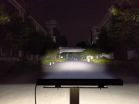 Nouvelle barre lumineuse LED tout-terrain ultra-mince de 31 pouces, 240 W, avec signal d'urgence, étanche IP68 et 22 000 lumens