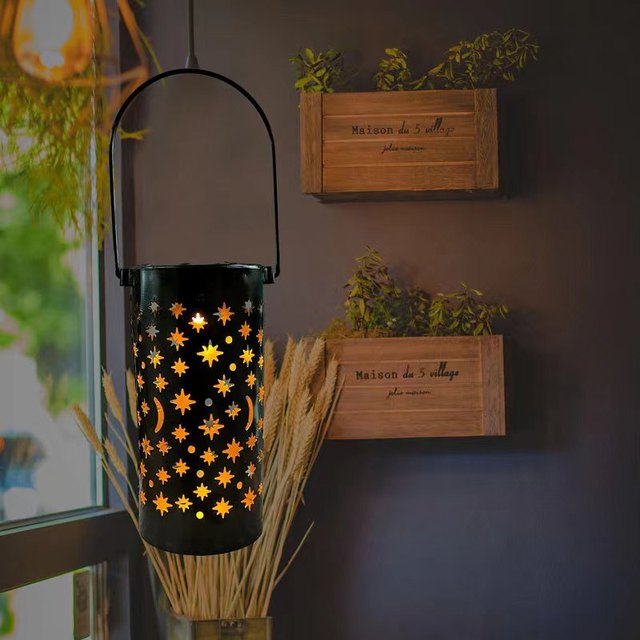 Solar Star/moon Lantern for Garden/Landscape/Yard/Patio/Driveway/Walkway Lighting