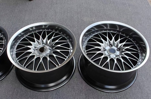 Jantes de voiture pour passagers en alliage d'aluminium forgé sur mesure haute performance, design à cinq branches, avec ET 35 mm, PCD 5*114,3 mm - Product Image 3