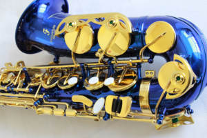 <span class=keywords><strong>Saxophone</strong></span> <span class=keywords><strong>Alto</strong></span> professionnel de haute qualité <span class=keywords><strong>Saxophone</strong></span> <span class=keywords><strong>Alto</strong></span> mib Corps bleu avec touches laquées or <span class=keywords><strong>Saxophone</strong></span> <span class=keywords><strong>Alto</strong></span> - Product Image 5