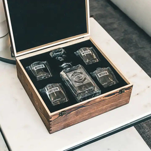 Coffret de Carafe à <span class=keywords><strong>Whisky</strong></span> Écossais Personnalisable avec Logo, Cadeaux d'Affaires en Gros, Verre Borosilicate Haute Qualité 27oz, Réutilisable pour Liqueur, Vin, Cocktail - Product Image 6