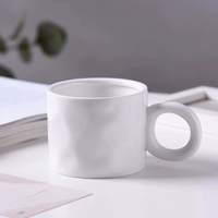 Mug à café en céramique minimaliste de 450 ml avec anse en anneau, 3 options de couleur pour la maison, le bureau et les cadeaux de mariage