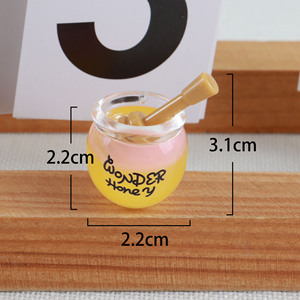 Promotion Spéciale : Accessoires en Résine Pot de Miel Lumineux, Breloques Animaux Miniatures en Résine, Ornements et Modèles en Résine pour Décoration - Product Image 3