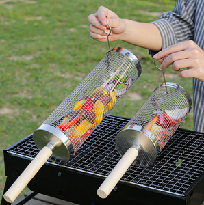 Cesta de barbacoa portátil con mango de madera, antirrobo, de acero inoxidable 304, para exteriores, con tubo y red para asar. - Product Image 3