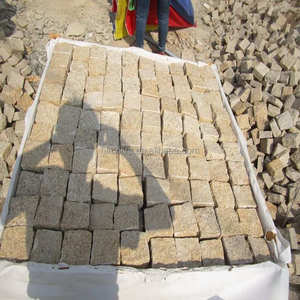 Đá tự nhiên màu be vàng Granite <span class=keywords><strong>basalt</strong></span> 10x10 đá cuội Cube cho làm vườn cảnh quan đường lái xe lối đi lát kerbstone - Product Image 1