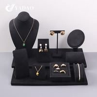 Présentoir noir de luxe pour bijoux à bricoler soi-même Collier en daim personnalisé Boucle d'oreille Bracelet Bague Bijouterie Présentoir de vitrine