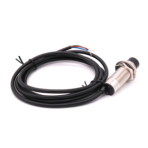 Capteur de niveau capacitif à fonction standard CTC18 10-30VDC 3 fils, capteur de proximité capacitif non encastré, détecteur de métaux - Product Image 5