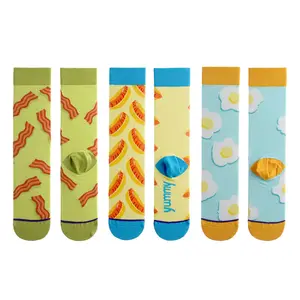 Wholesale distributor cute variety pattern colorful socks ladies fashion socks