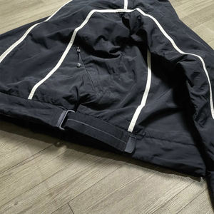 เสื้อแจ็คเก็ตกันน้ำแบบสะท้อนแสงสำหรับผู้ชาย ผู้ผลิตเสื้อกันลม - Product Image 5