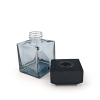 Bouteille diffuseur de parfum en verre unique, personnalisée, de luxe, vide, carrée, mate, givrée, avec estampage à chaud, avec bouchons à vis en bois