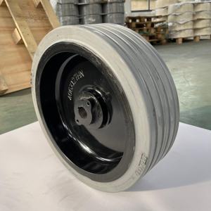 Rueda Giratoria JLG 16x5 Tipo Plano de Goma Firme Resistente al Desgaste para Equipos Especializados de Industria Pesada - Product Image 4