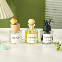 Bouteille de diffuseur de roseaux vide avec bouchons en bois et bâtons de rotin pots en verre de diffuseur rechargeables de 50ml 1.7 oz pour parfum de bricolage