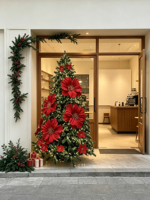 M-77 Arbre de Noël artificiel réaliste de haute qualité pour l'extérieur, idéal pour les fournisseurs de fêtes de Noël