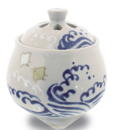 Quemador de Incienso de Cerámica Nippon Kodo (Diseño Kikumon Pequeño, Vajilla de Kioto Kiyomizu-yaki) Hecho a Mano, Incienso Japonés para Todas las Estaciones - Product Image 3