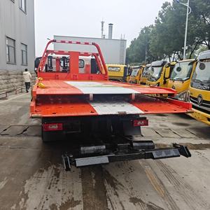 Nouveau type de véhicule de secours routier : Grue de dépannage rotative et remorque à plateau inclinable pour le remorquage d'accidents - Product Image 6