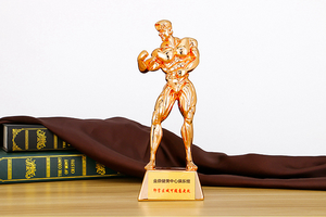 Ventes directes d'usine Design créatif résine trophée tasse gravure personnalisée trophée d'or tasse Statue résine trophée tasse prix - Product Image 4