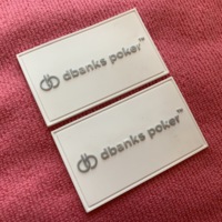 Étiquette en caoutchouc en plastique souple avec logo de tigre de 2mm d'épaisseur, patch en caoutchouc PVC personnalisé en gros pour vêtement