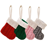 Mini chaussettes tricotées de Noël pouces tricot tricoté rayures décorations de vacances rustiques sacs Goodie pour les amis de la famille