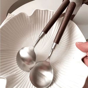 Stainless Steel Spoon With Imitation Walnut Wood Handle Round Spoon For Household Restaurant Use Durable Solid Color Design - Product Image 3