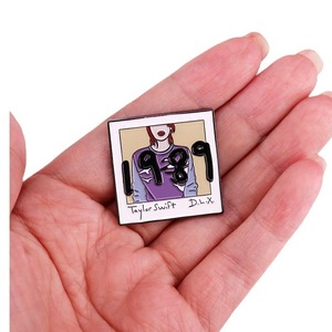 Prestigioso se adapta a la talla real pines broches mujeres broche joyería - Product Image 3
