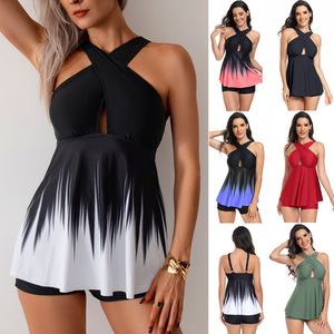 Conjunto de traje de baño de dos piezas para mujer, tankini con cuello halter cruzado y detalles recortados para natación y deportes acuáticos - Product Image 1