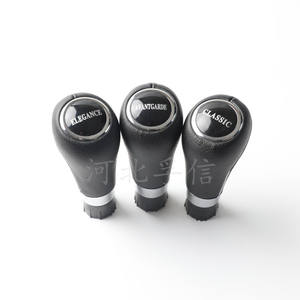 Poignée de levier de vitesse élégante en cuir pour Mercedes Benz, design ergonomique pour boîte automatique ou manuelle - Product Image 5