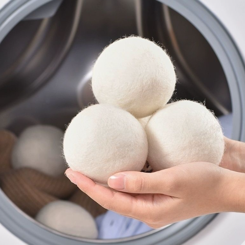 7cm Wool Felt Balls Absorbent Moisture-Absorbing Drying Balls for Washing White Gray Fluffy Clothing Cleaning 15g 2 Pieces