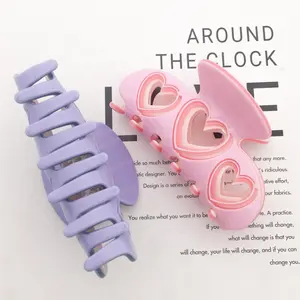 CANYUAN 8 CM Baby Pink Blue Color Hair Claw Cute Three Hearts Hair Claw Clip For Gift