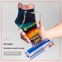 Plaque gravée de médaille en métal de trophée de cristal sur mesure haut de gamme pour le prix d'honneur de la réunion annuelle des employés d'entreprise