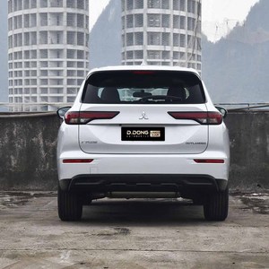 Auto Usado Mitsubishi <span class=keywords><strong>Outlander</strong></span> <span class=keywords><strong>2023</strong></span> 1.5T CVT AWD Premium 7 Plazas Gasolina SUV Compacto Cámara 360° Asientos de Cuero con Calefacción Volante a la Izquierda - Product Image 3