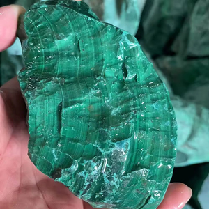 1 pièce Pierre brute de malachite verte naturelle du Zambie, semi-précieuse, de haute qualité pour la guérison et le Reiki - Vente chaude - Product Image 6