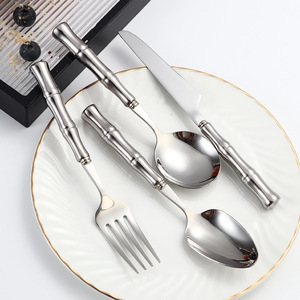 Juego de Cuchillo, Tenedor y Cuchara de Acero Inoxidable 304 con Mango de Bambú, Vajilla Occidental, Cubiertos Multifuncionales para Fiestas y Cenas - Product Image 2