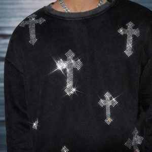 Sudadera con capucha para hombre de estilo urbano, de fabricante, con lavado vintage, bordado 3D, corte holgado, estampado personalizado de cruz con pedrería, cuello redondo oversize, para otoño - Product Image 3