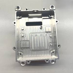 Culasse de course en aluminium usinée CNC 5 axes, bloc de culasse de moteur personnalisé OEM, moule d'injection personnalisé - Product Image 2