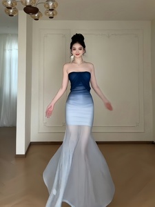 Robe longue sans bretelles en <span class=keywords><strong>dentelle</strong></span> et mousseline bleue dégradée, coupe épaules dénudées, pour femme, haut de gamme, sexy, élégante, ajustée, idéale pour les vacances - Product Image 2
