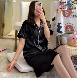 Venta al por mayor camisón <span class=keywords><strong>de</strong></span> novia pijama verde Tex logotipo personalizado batas <span class=keywords><strong>de</strong></span> satén <span class=keywords><strong>de</strong></span> seda mujeres ropa <span class=keywords><strong>de</strong></span> dormir SPA <span class=keywords><strong>vestido</strong></span> <span class=keywords><strong>de</strong></span> belleza - Product Image 1