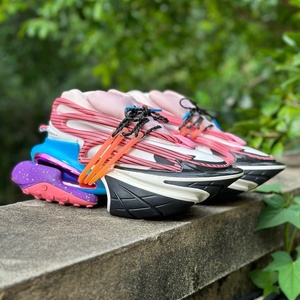 Nouvelles baskets de luxe unisexes de créateur, style vaisseau spatial, plateforme, chaussures décontractées, imperméables, respirantes, légères, chaussures de skate - Product Image 3