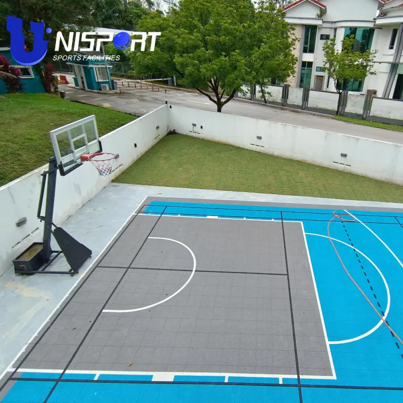 10 tahun garansi Diy Logo luar ruangan bola basket Pickleball Court Interlocking ramah lingkungan tikar lantai olahraga ponsel